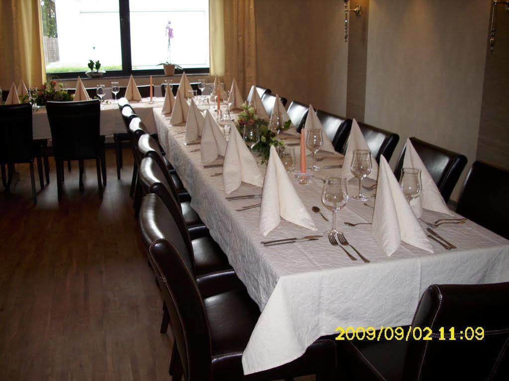 Hotel Taunusblick Hömberg Eksteriør billede